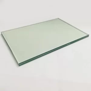 Glass 8,76 mm, herdet laminert, mål B 920 mm x H 820 mm
